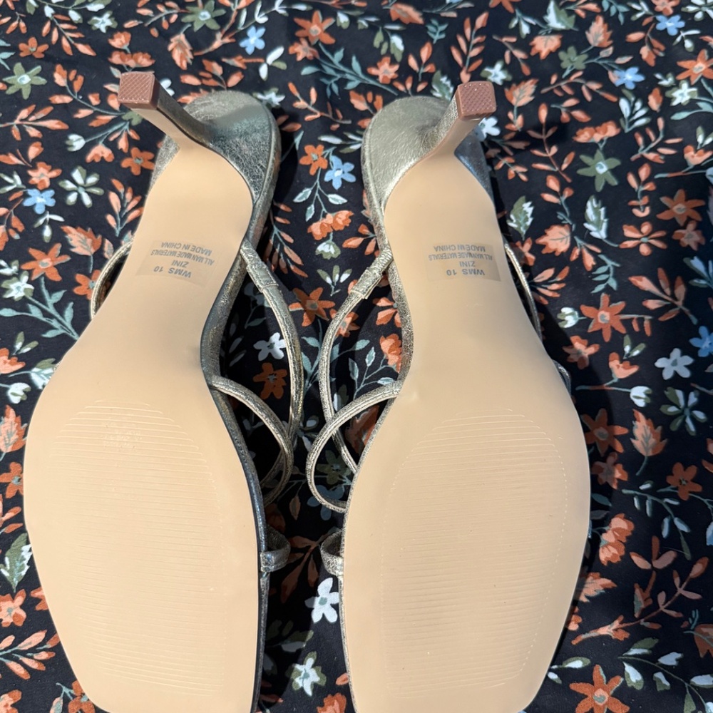 Dolce Vita DV Zini Gold Shimmer Kitten Heels Sandals BNIB Size 10 - Picture 5 of 10